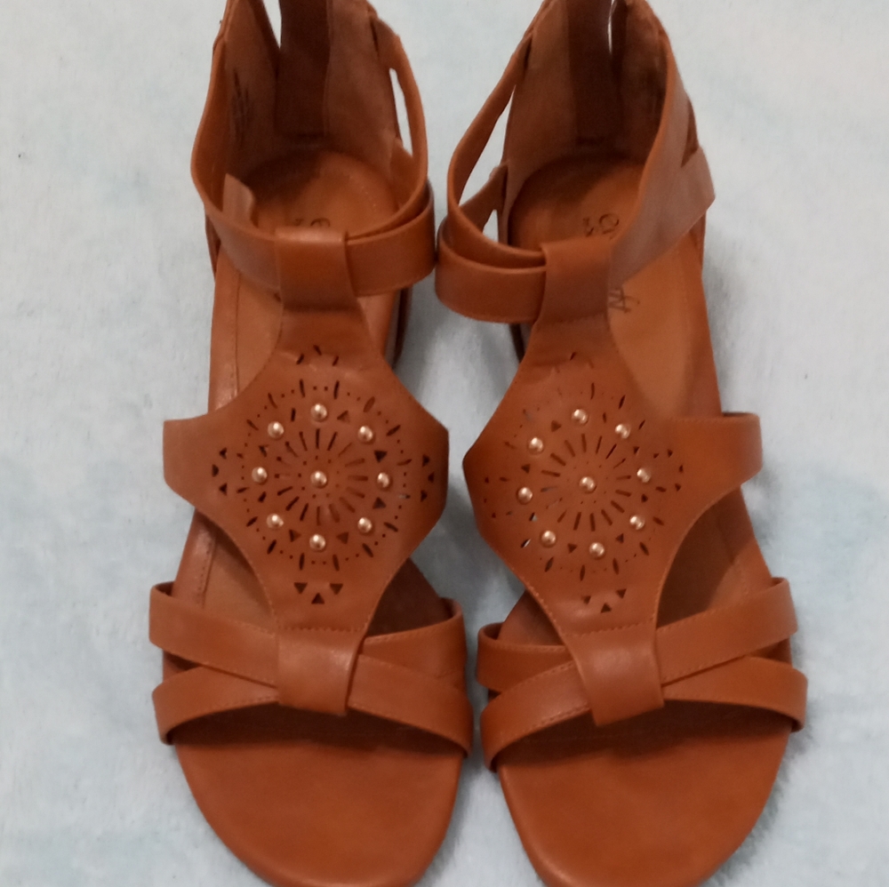 Women's sandals